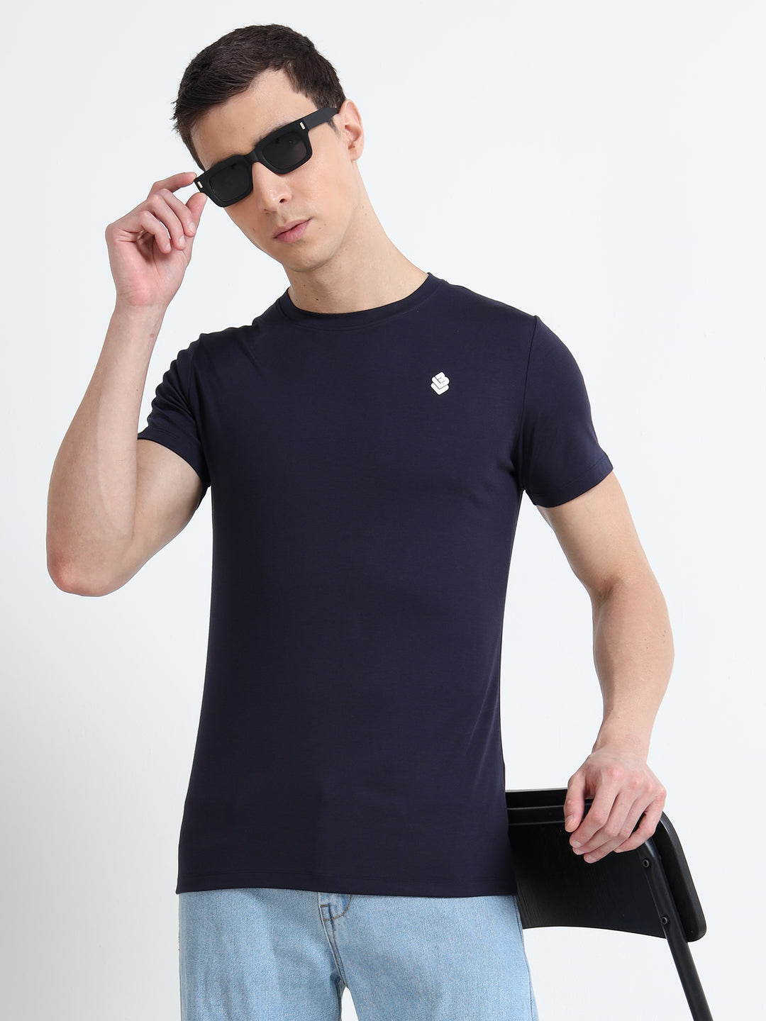 Men's Solid Navy Round Neck Casual T-Shirt