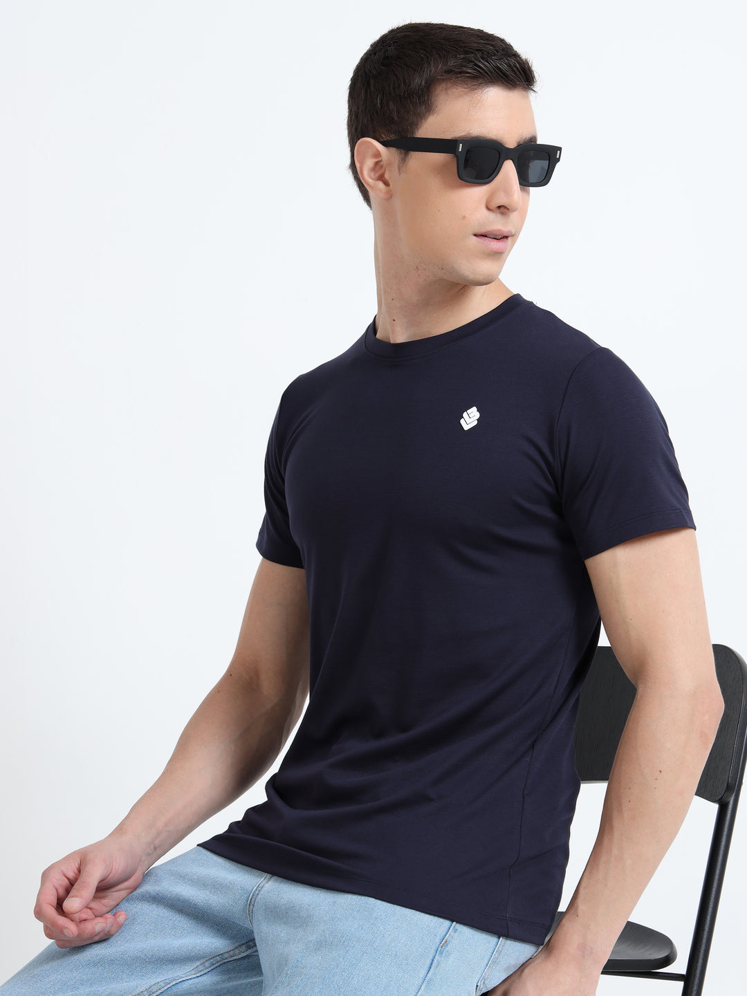 Men's Solid Navy Round Neck Casual T-Shirt