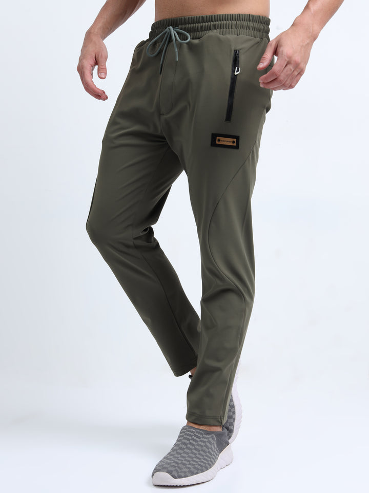 Man's Regular fit Olive Green Jogger with Zipper Pocket