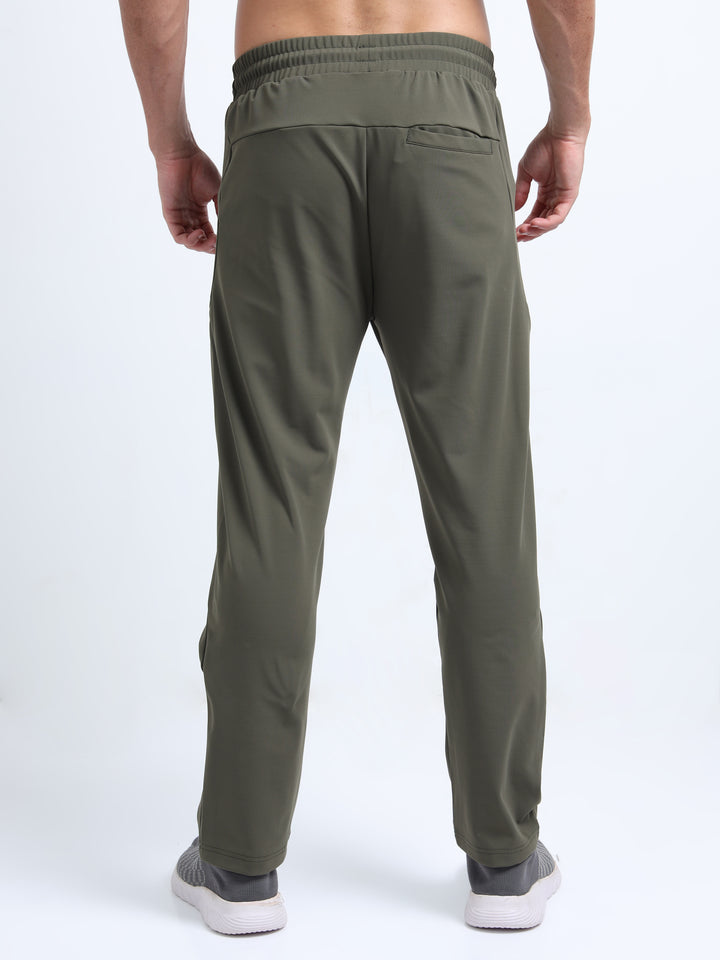 Man's Regular fit Olive Green Jogger with Zipper Pocket