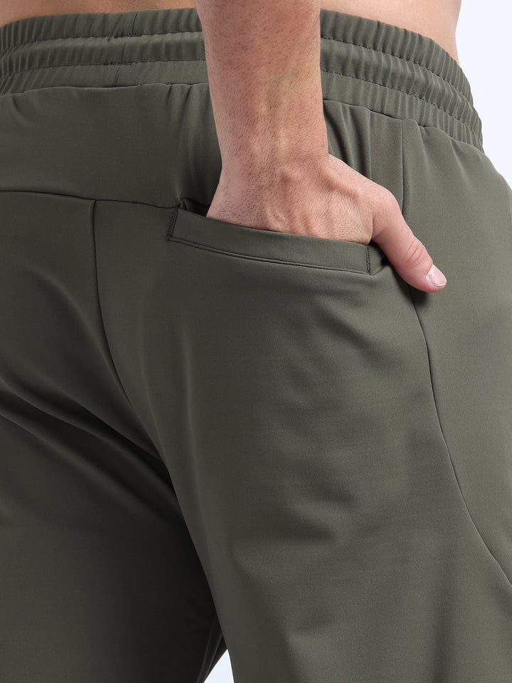 Man's Regular fit Olive Green Jogger with Zipper Pocket