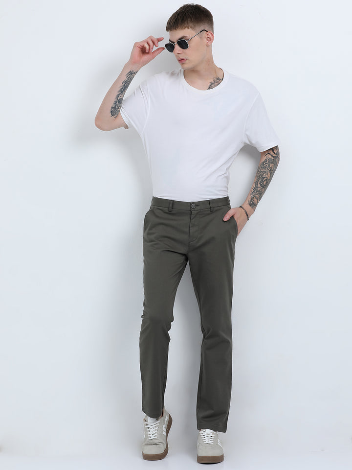 Men's Straight-fit chino in dark olive green Pant
