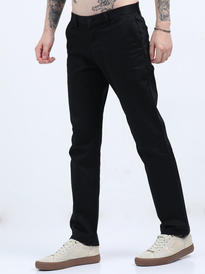 Men's versatile look Straight-fit classic black pant