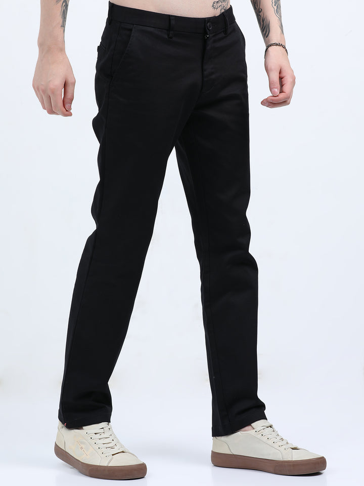 Men's versatile look Straight-fit classic black pant