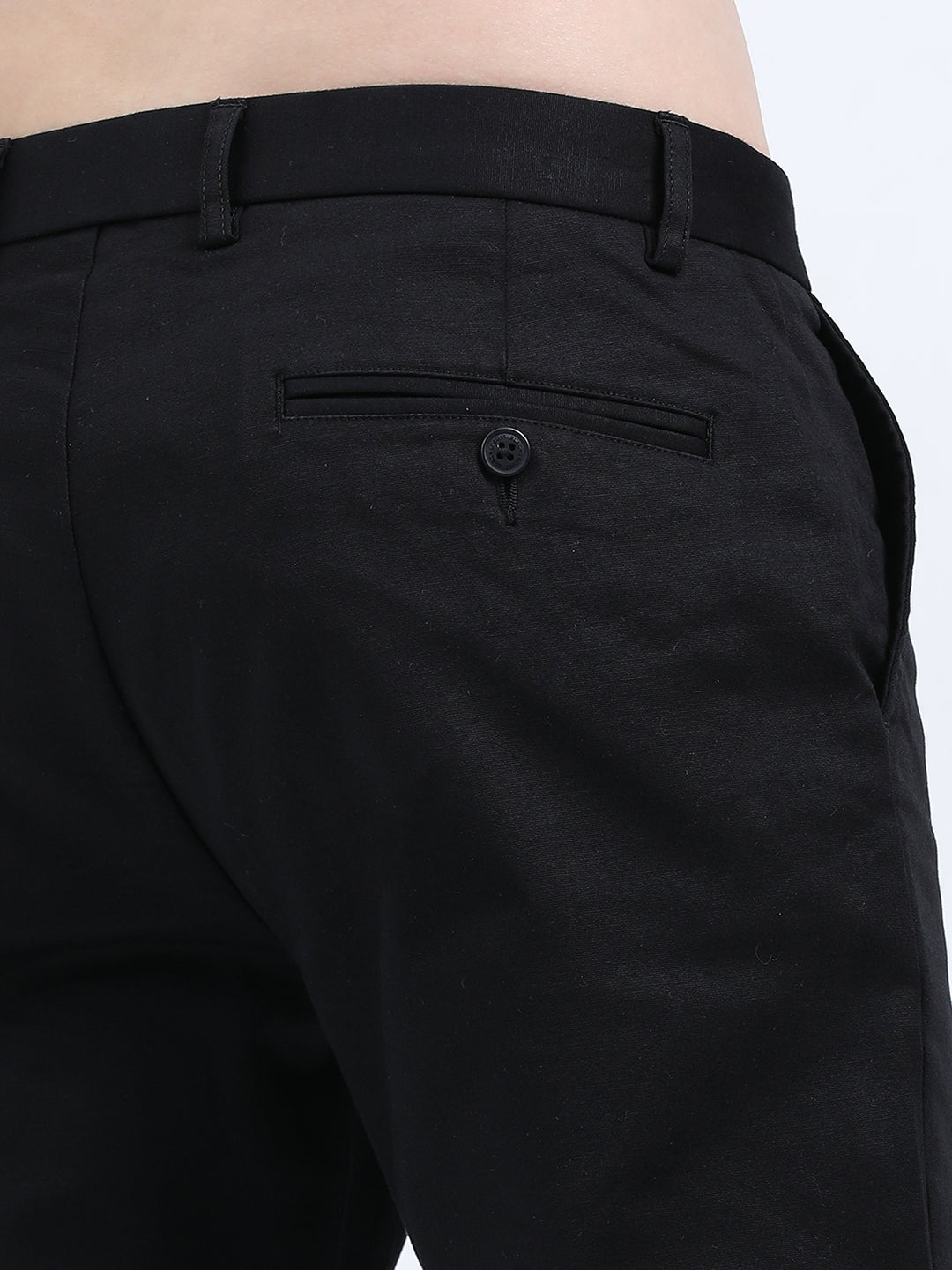 Men's versatile look Straight-fit classic black pant