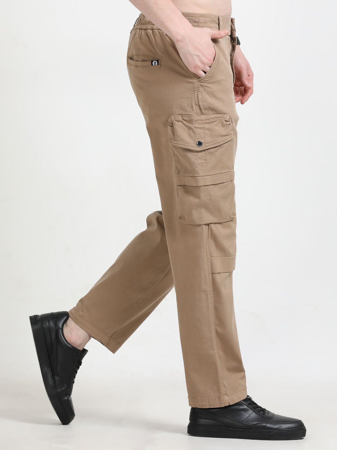 Men's Beige Relaxed Fit Multi-Pocket Cargo trousers