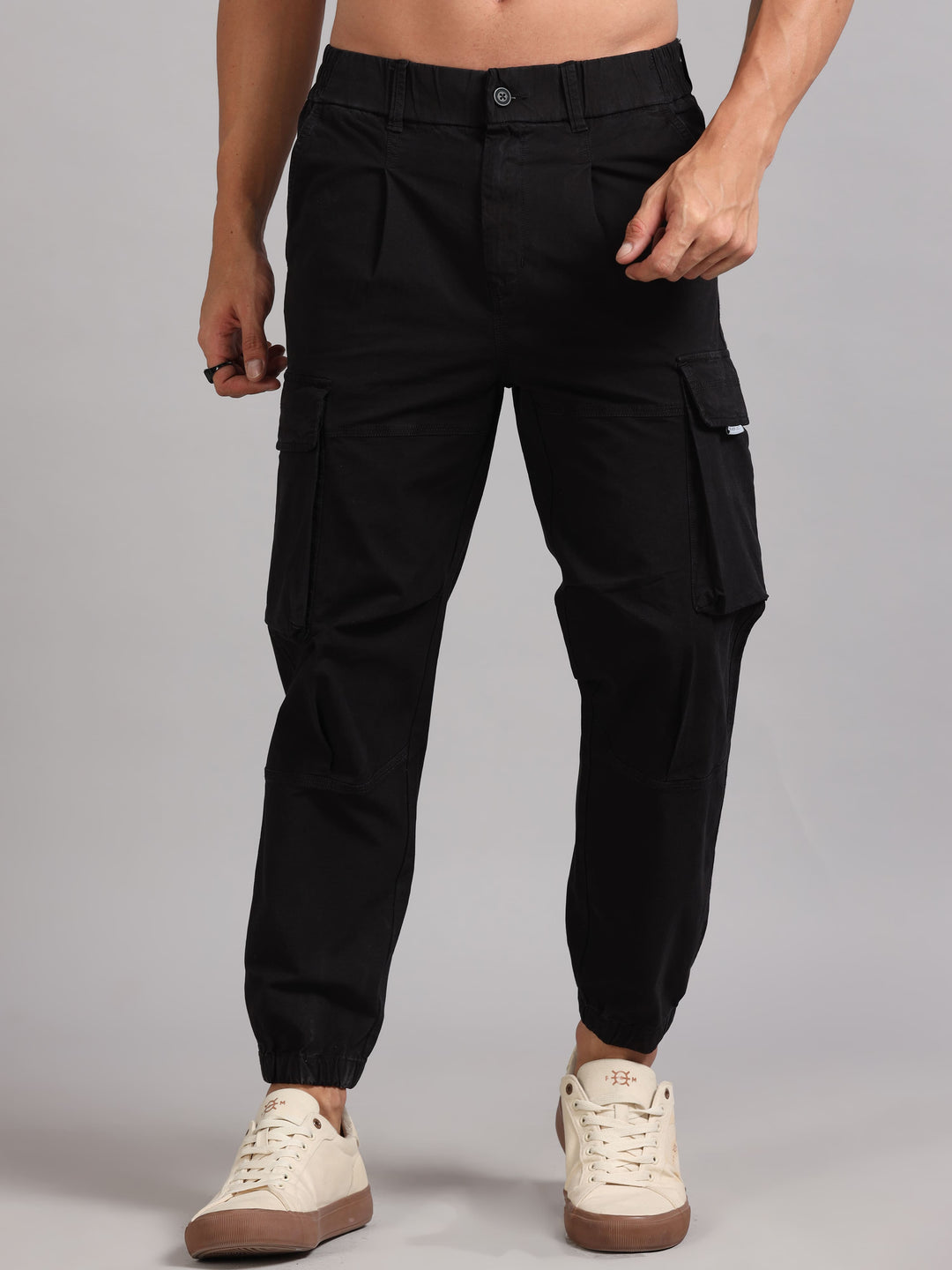 Men's Black high‑rise cargo trousers