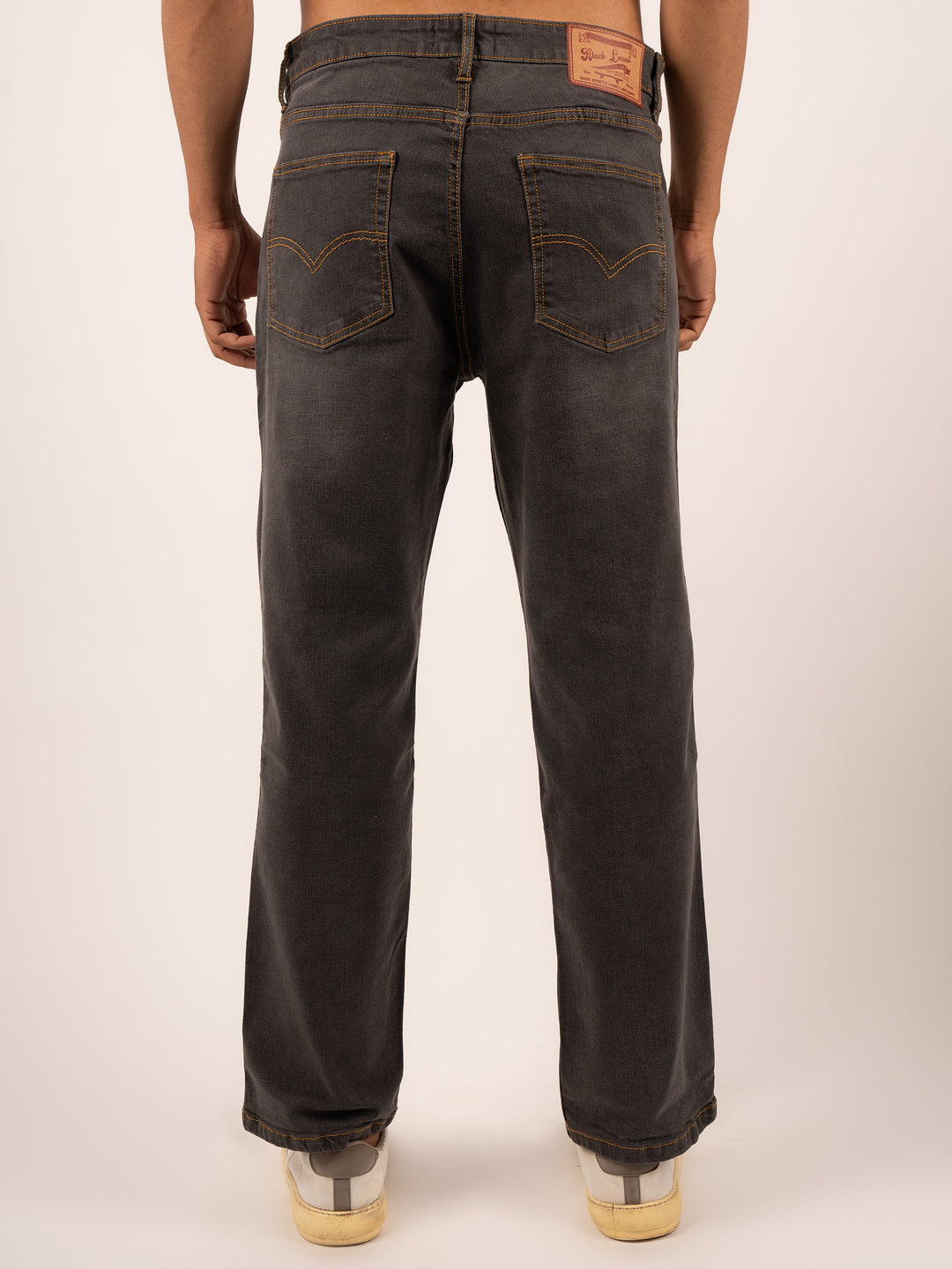 MEN'S CLASSIC STRAIGHT FIT STRETCH DENIM JEANS
